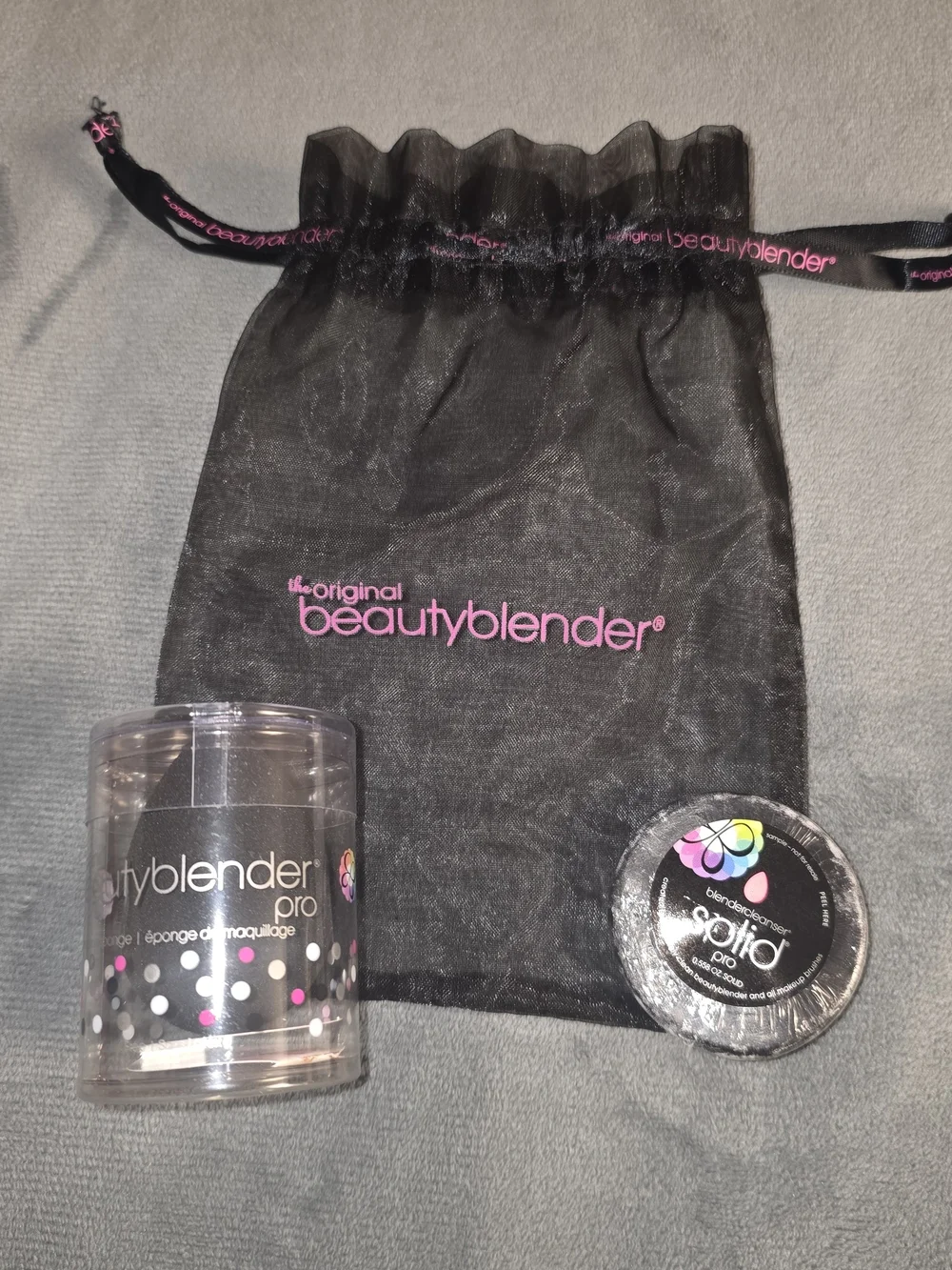 Original MakeUp Eraser + Beautyblender Bundle